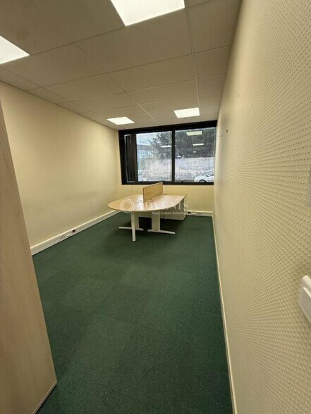 Bureau dans Orléans à louer - Photo de l’immeuble – Image 3 sur 9