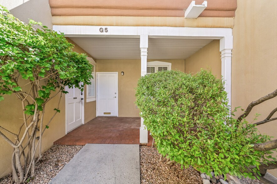 2019 Galisteo St, Santa Fe, NM à louer - Photo de l’immeuble – Image 3 sur 15