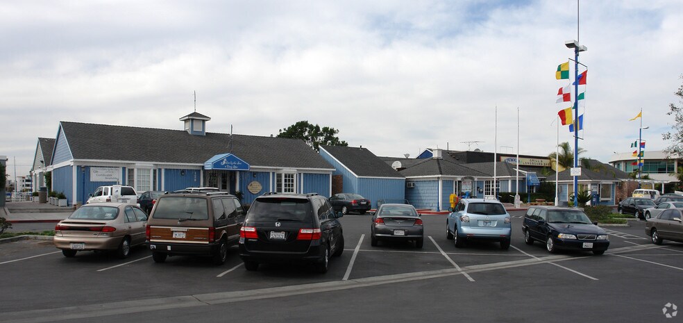 120-186 N Marina Dr, Long Beach, CA à louer - Photo principale – Image 1 sur 2