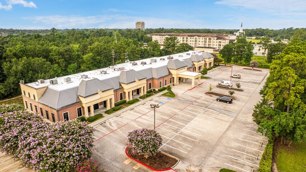 8111 Cypresswood Dr, Spring, TX à louer - Photo de l’immeuble – Image 2 sur 5
