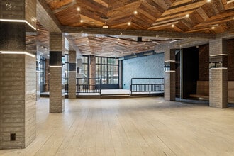 12-23 Jackson Ave, Long Island City, NY à louer Photo intérieure– Image 1 sur 8