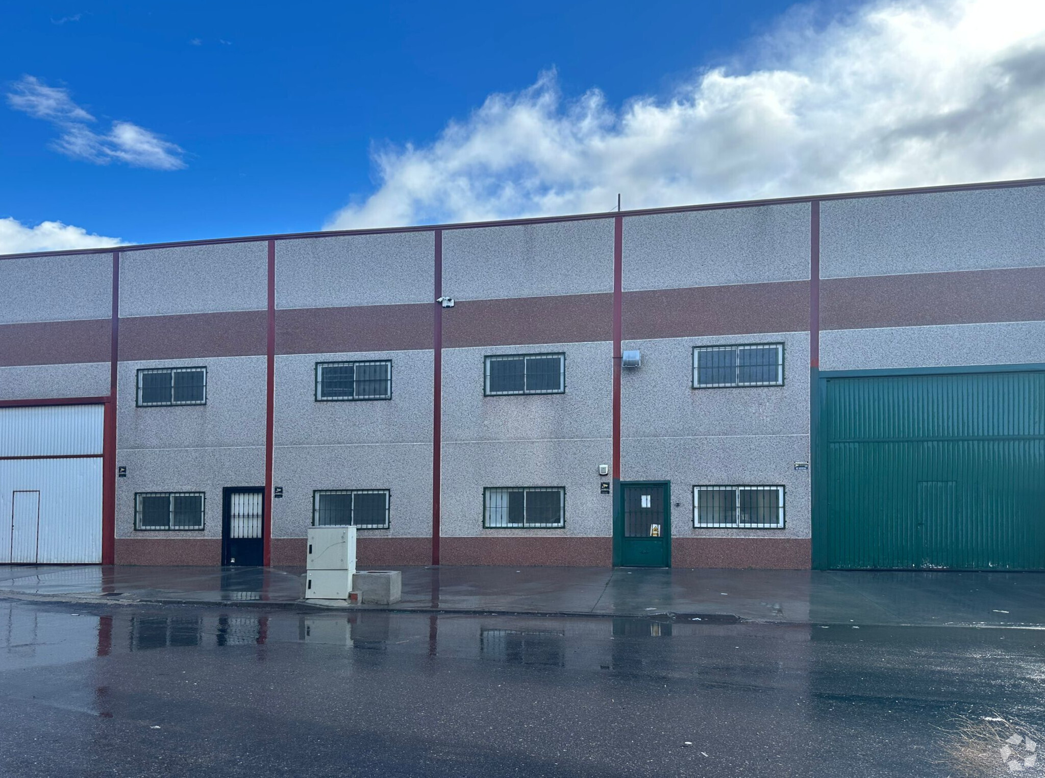 Industriel/Logistique dans Lominchar, Toledo à louer Photo principale– Image 1 sur 13