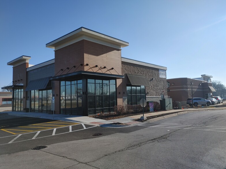 15848 S Cicero Ave, Oak Forest, IL à louer - Photo de l’immeuble – Image 2 sur 12