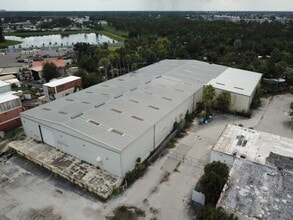 2787 N Tamiami Trl, North Fort Myers, FL à louer Photo intérieure– Image 2 sur 6
