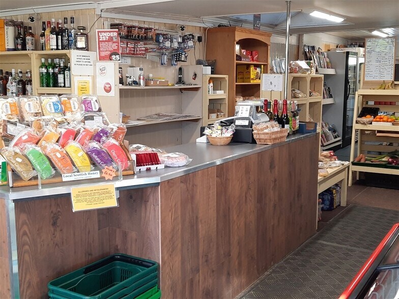 Tomintoul Village Store, Ballindalloch à vendre - Photo de l’immeuble – Image 2 sur 10