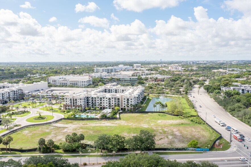 8490 Cleary Blvd, Plantation, FL à louer - Aérien – Image 2 sur 8