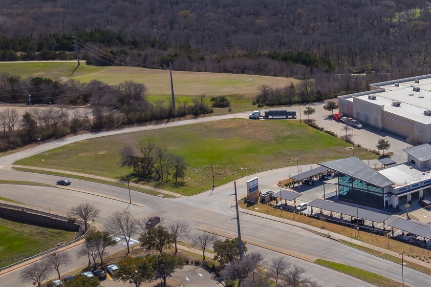 4900 N Garland Ave, Garland, TX à vendre - Aérien – Image 3 sur 8