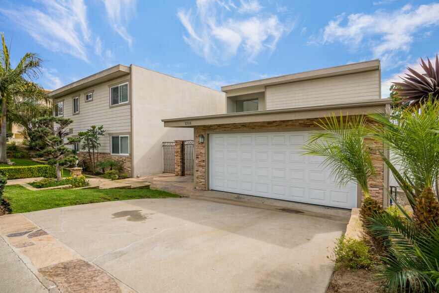 1318 Agate St, Redondo Beach, CA à vendre - Photo de l’immeuble – Image 1 sur 8