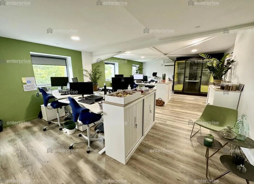 Bureau dans Glisy à louer - Photo de l’immeuble – Image 3 sur 6