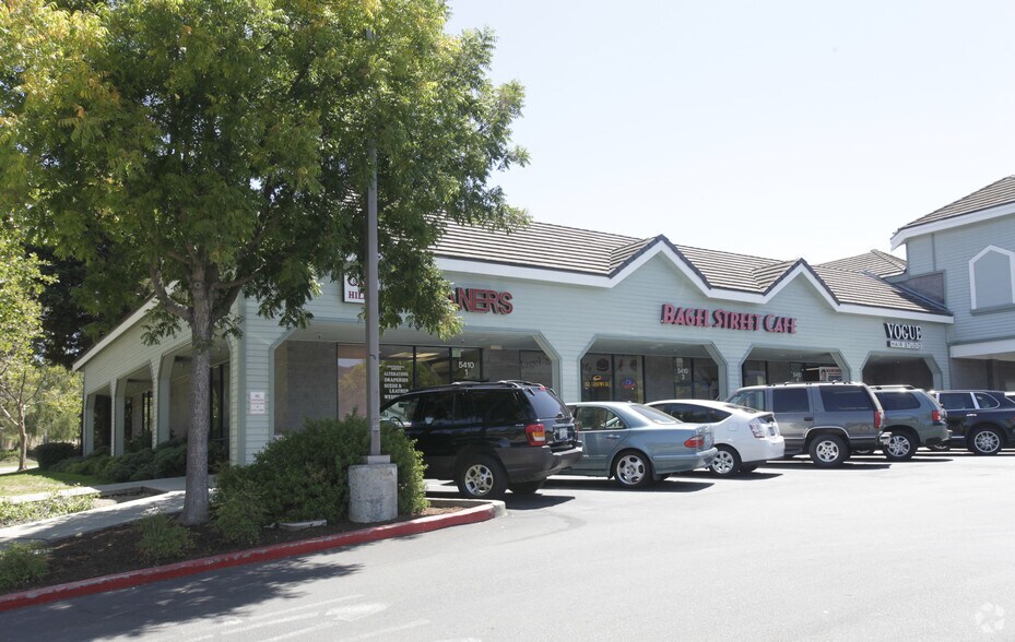 5424-5460 Sunol Blvd, Pleasanton, CA à louer - Photo de l’immeuble – Image 3 sur 3