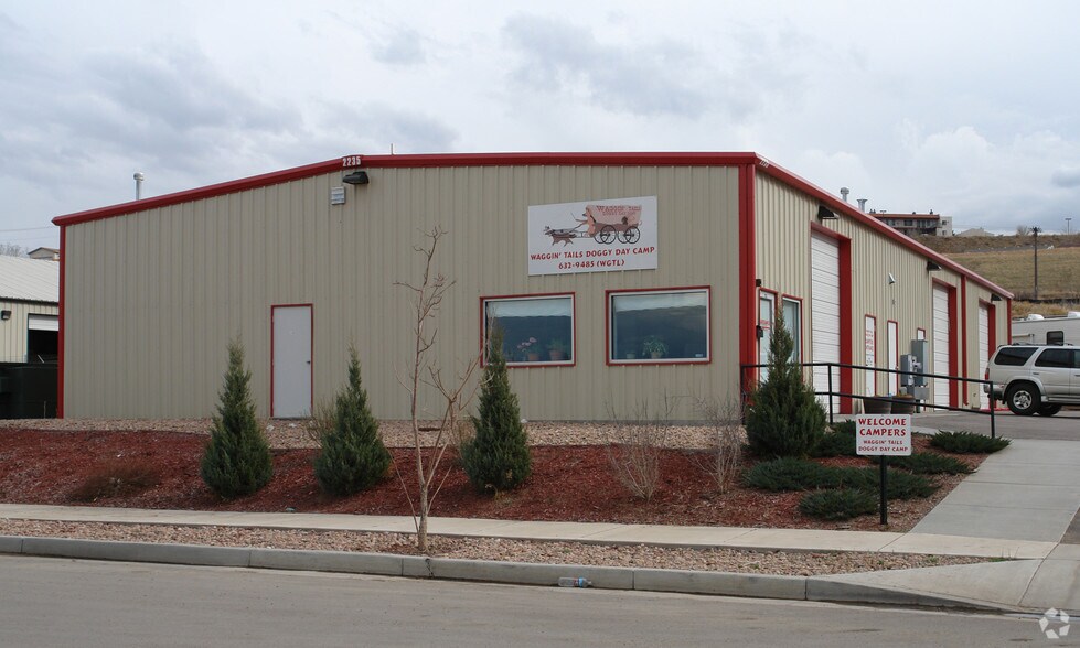 2235 Spectra Dr, Colorado Springs, CO à vendre - Photo de l’immeuble – Image 3 sur 5