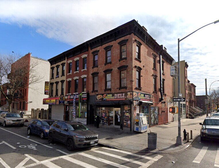 962 Dekalb Ave, Brooklyn, NY à louer - Photo de l’immeuble – Image 1 sur 7