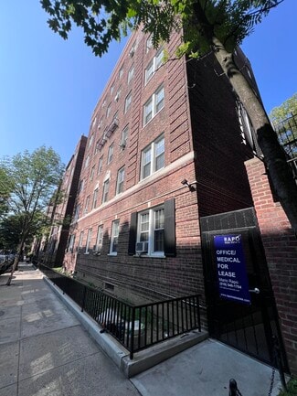 Plus de détails pour 35-30 81st St, Jackson Heights, NY - Bureau/Médical à louer