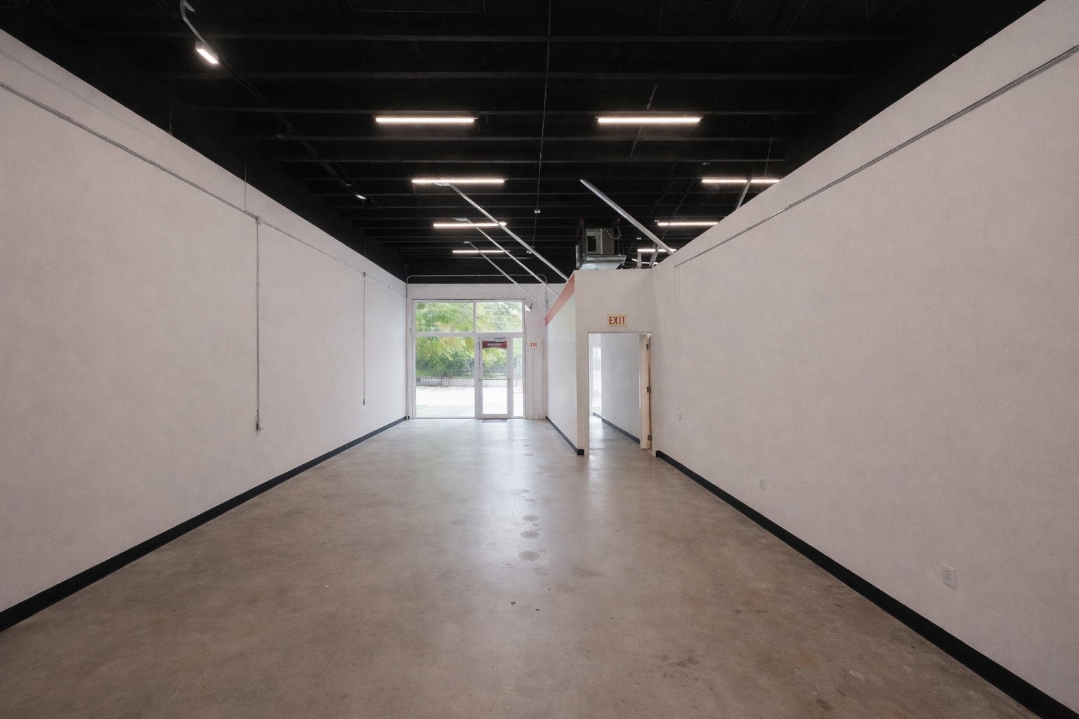 6212 NE 4th Ct, Miami, FL à louer Photo intérieure– Image 1 sur 1