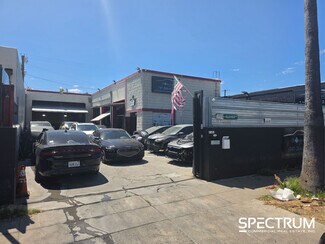 Plus de détails pour 14748 Calvert St, Van Nuys, CA - Industriel/Logistique à louer