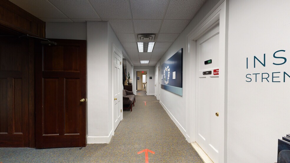 330 S Greene St, Greensboro, NC à vendre - Numérisation 3D Matterport – Image 3 sur 18