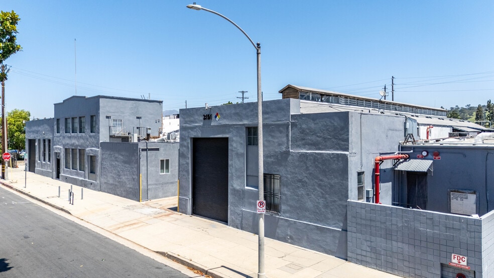 3145-3191 Casitas Ave, Los Angeles, CA à louer - Photo de l’immeuble – Image 2 sur 6
