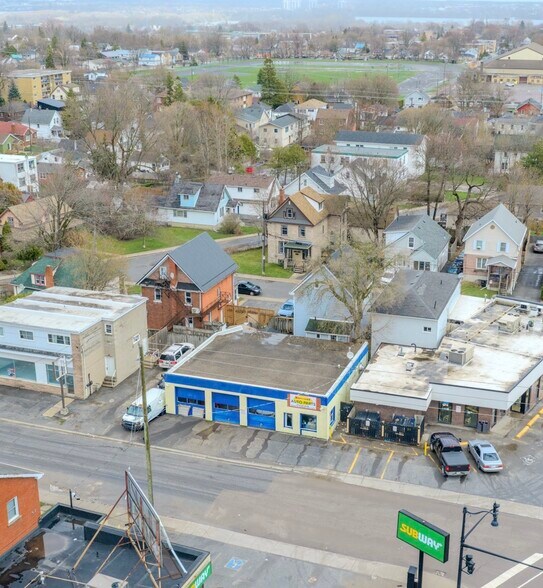 471 Macdonnell St, Kingston, ON à vendre - Photo de l’immeuble – Image 2 sur 6