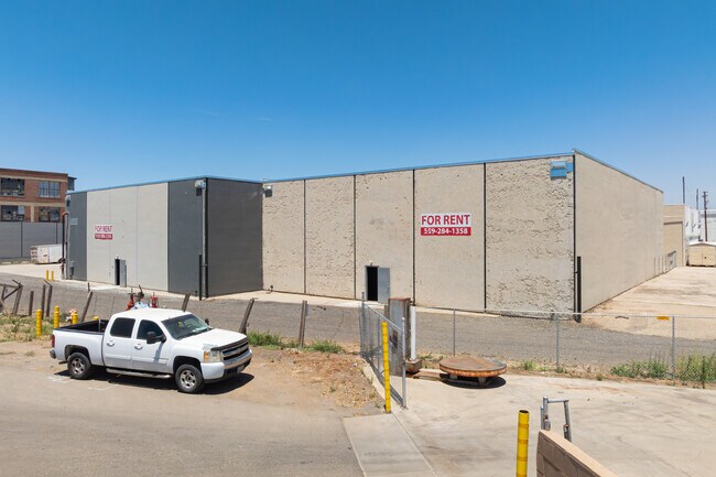 Plus de détails pour 430 W Ventura St, Dinuba, CA - Industriel/Logistique à vendre