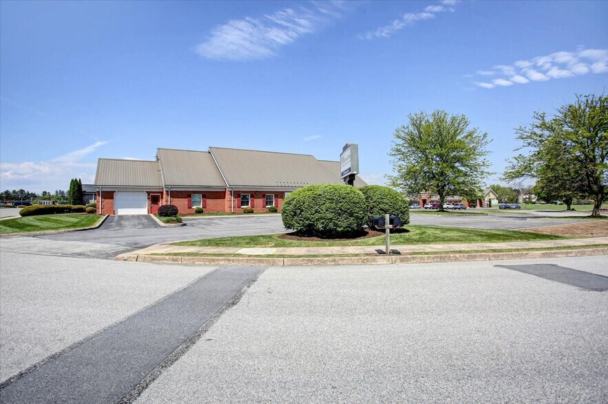 1137 Kennebec Dr, Chambersburg, PA à vendre - Photo de l’immeuble – Image 3 sur 33
