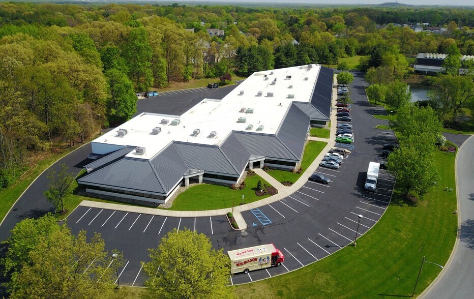 8 E Stow Rd, Marlton, NJ à louer - Photo de l’immeuble – Image 3 sur 10