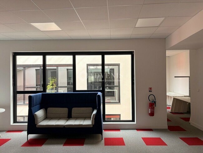 Plus de détails pour Bureau à louer