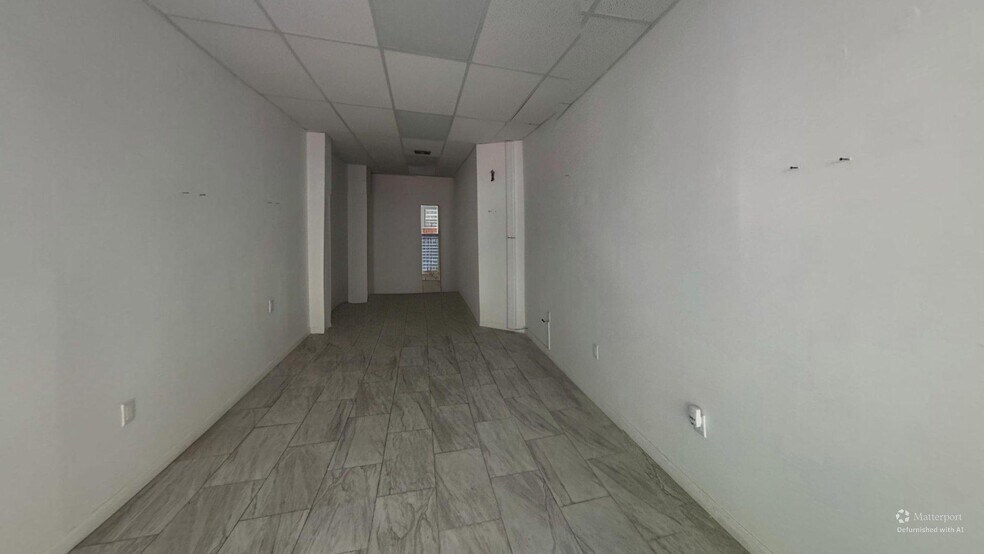 13 Market St, New York, NY à louer - Photo de l’immeuble – Image 2 sur 7