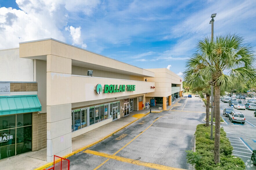 6400 Massachusetts Ave, New Port Richey, FL à louer - Photo de l’immeuble – Image 3 sur 21