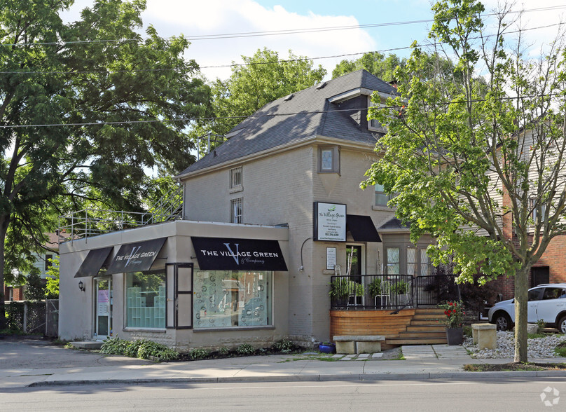 925 King St W, Hamilton, ON à vendre - Photo principale – Image 1 sur 2