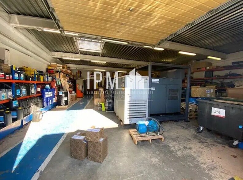 Local d’activités dans Vitrolles à louer - Photo intérieure – Image 2 sur 6