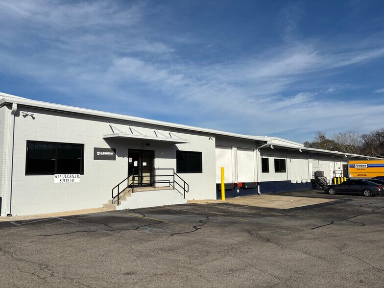 511 Vulcan Dr, Irondale, AL à louer - Photo de l’immeuble – Image 2 sur 7