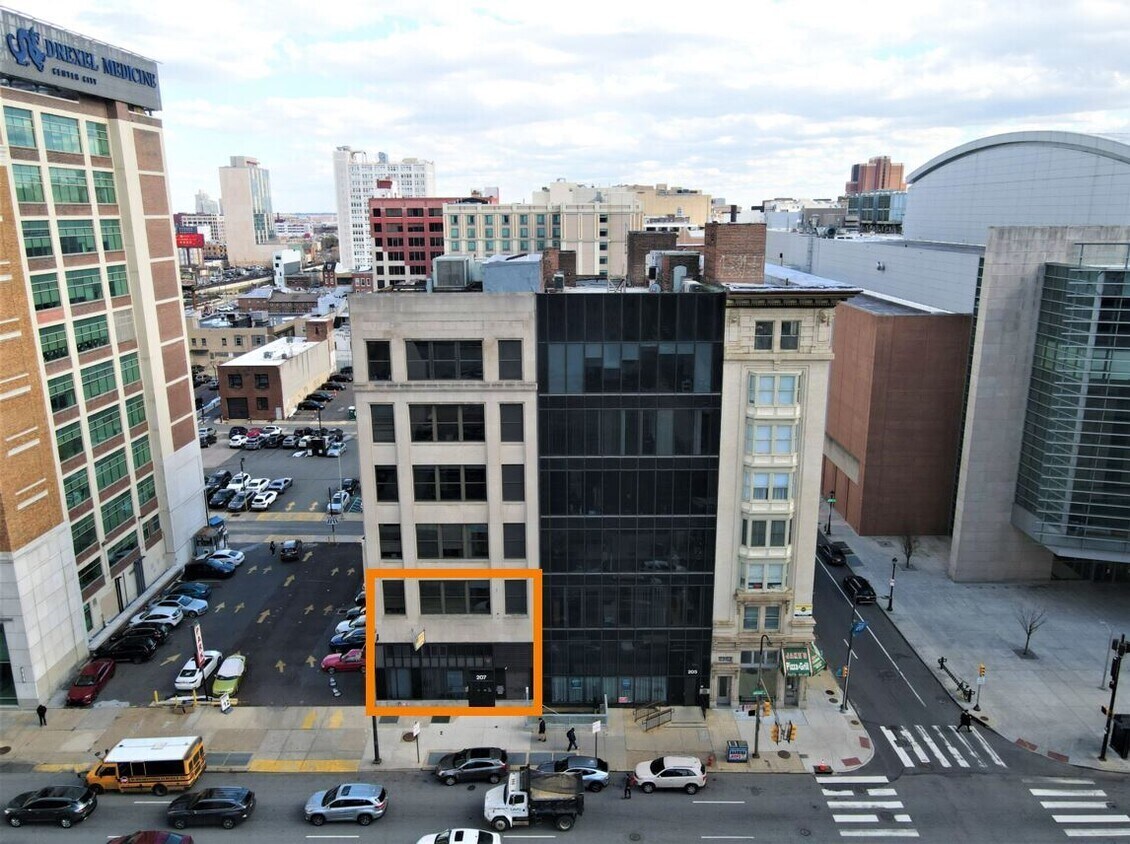 207 N Broad St, Philadelphia, PA à louer Photo principale– Image 1 sur 15