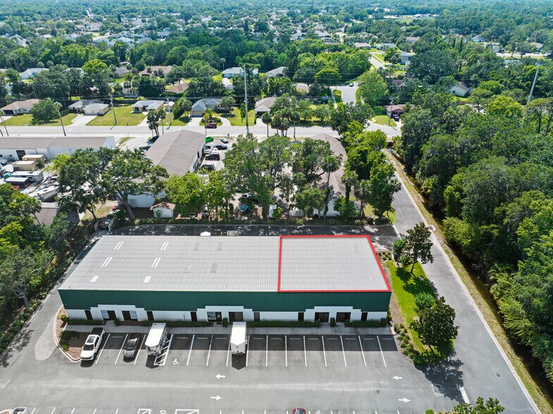 794 Sanders Rd, Port Orange, FL à louer - Photo de l’immeuble – Image 2 sur 17