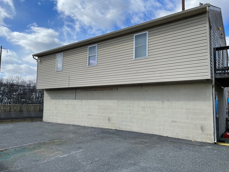 6923 Ebenezer Rd, Middle River, MD à louer - Photo de l’immeuble – Image 2 sur 4