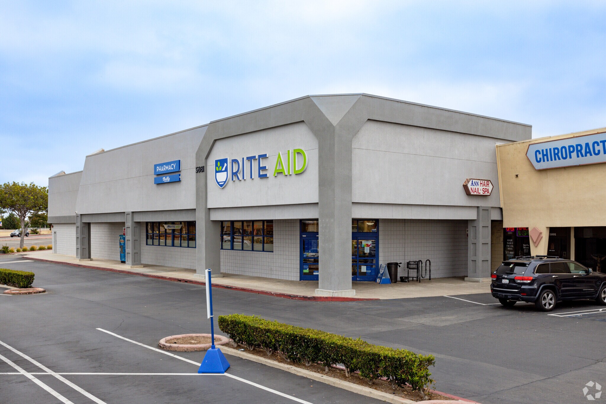 5881-5965 Warner Ave, Huntington Beach, CA à louer Photo de l’immeuble– Image 1 sur 7