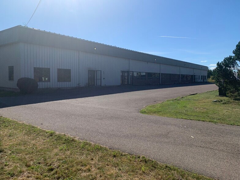 32 Paint St, Port Hawkesbury, NS à louer - Photo de l’immeuble – Image 2 sur 21