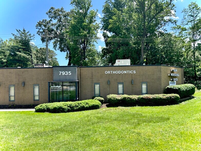 7935 Crain Hwy, Glen Burnie, MD à vendre - Photo de l’immeuble – Image 1 sur 5