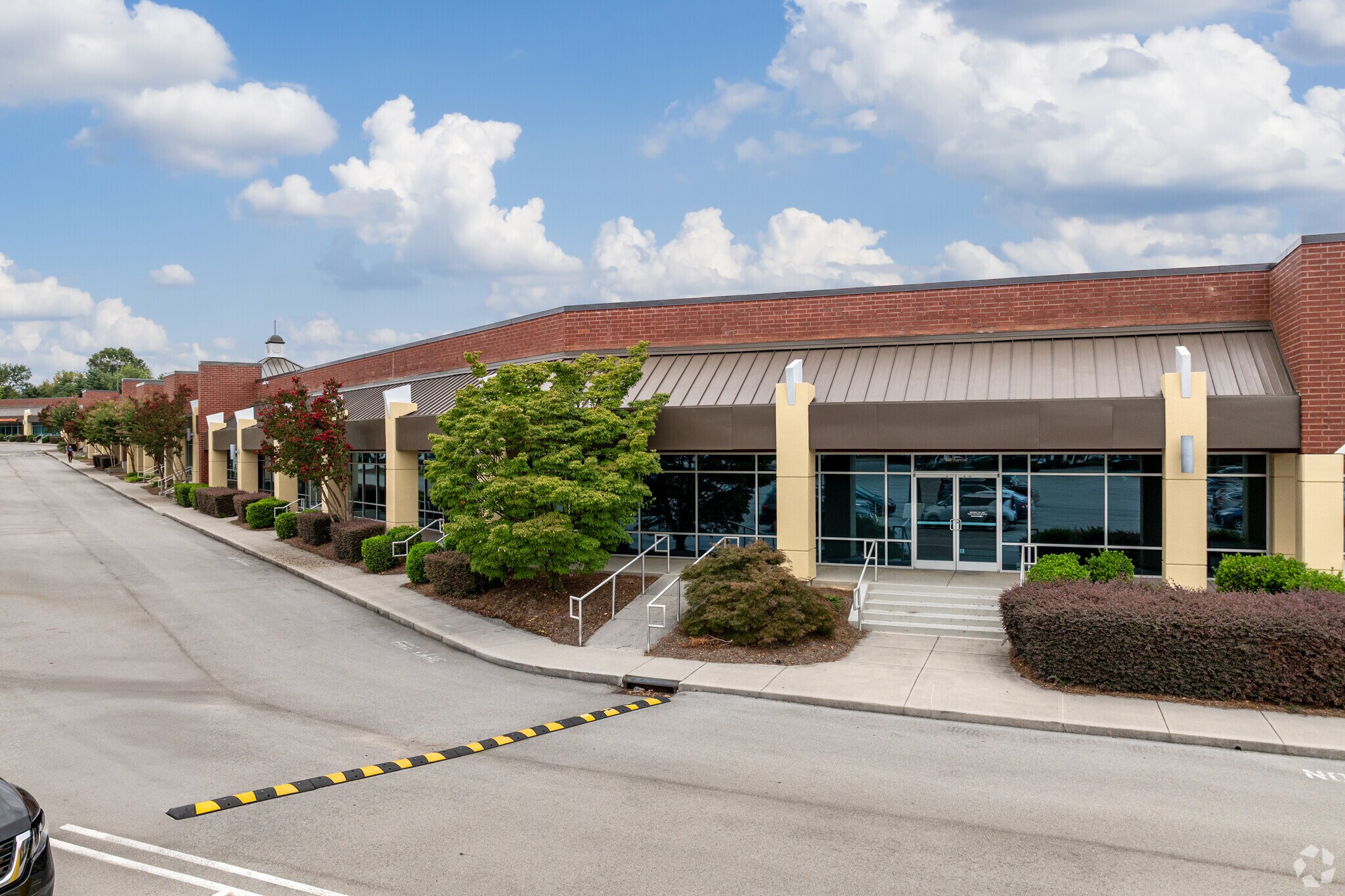 130-192 N Seven Oaks Dr, Knoxville, TN à vendre Photo principale– Image 1 sur 1