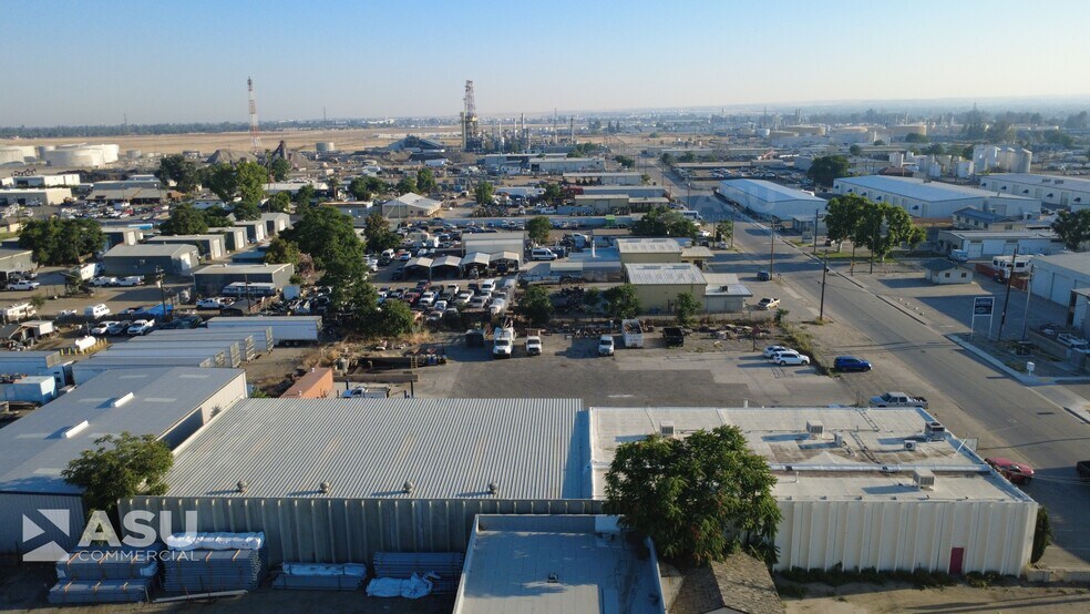 2901 Gibson St, Bakersfield, CA à louer - Photo de l’immeuble – Image 3 sur 23
