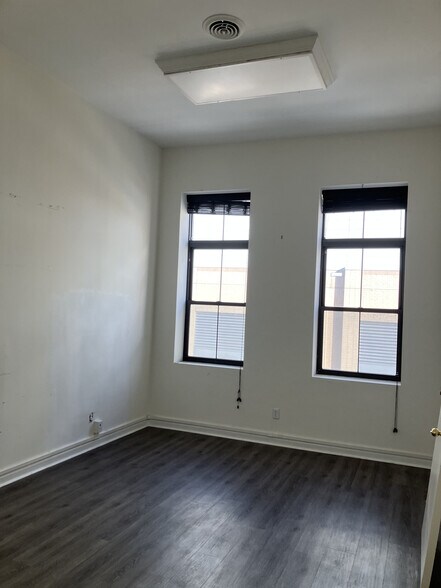 1036-1040 Fifth Ave, Pittsburgh, PA à vendre - Photo de l’immeuble – Image 2 sur 4