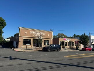 Plus de détails pour Tire Business With Mixed-Use Property – Local commercial à vendre, Ronkonkoma, NY