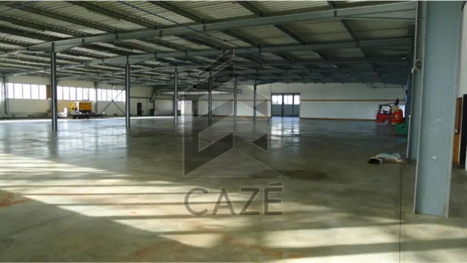 Local d'activités dans Cadaujac à vendre - Photo de l’immeuble – Image 2 sur 7