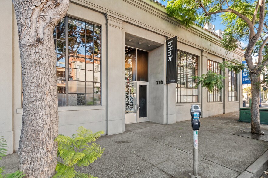 1025-1045 F St, San Diego, CA à louer - Photo de l’immeuble – Image 2 sur 14