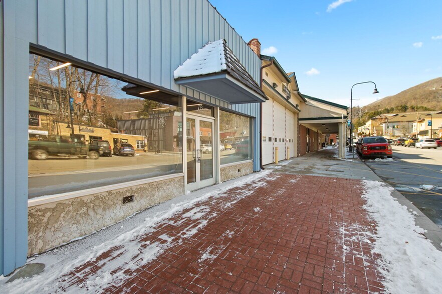 713 W King St, Boone, NC à vendre - Photo de l’immeuble – Image 3 sur 35
