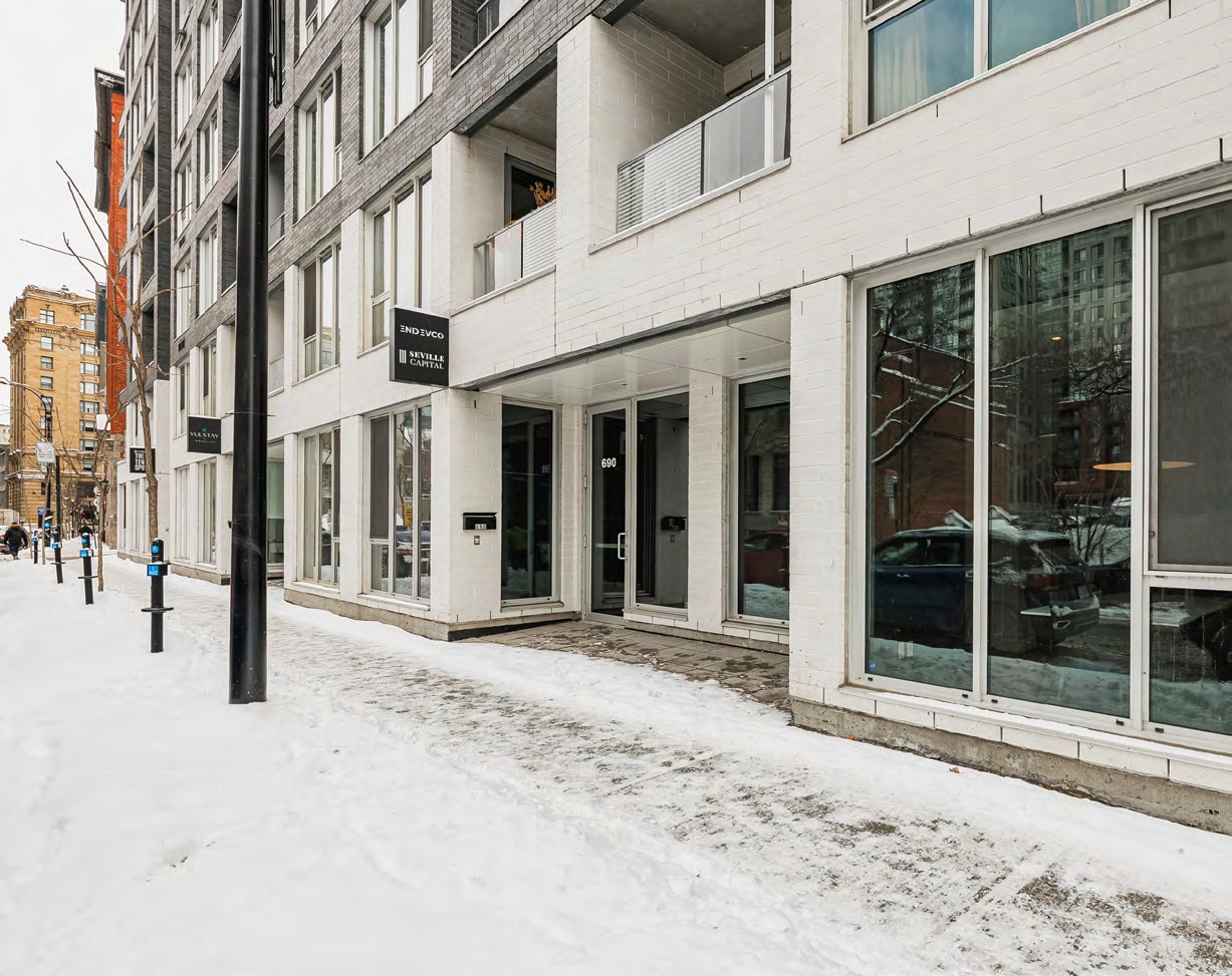 682-690 Rue Saint-Paul O, Montréal, QC à louer Photo principale– Image 1 sur 3