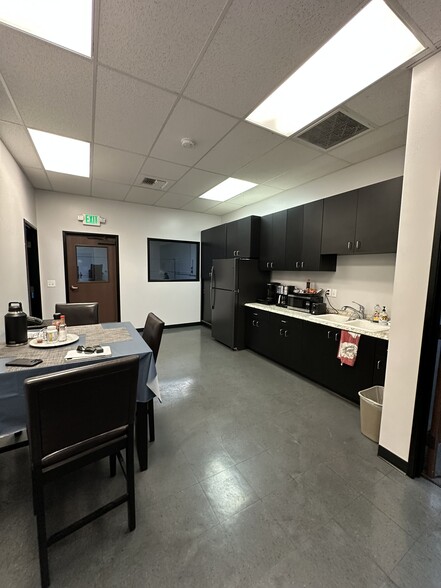 310 W Gardena Blvd, Gardena, CA à louer - Photo de l’immeuble – Image 3 sur 7