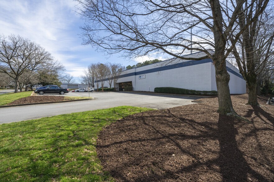 3062 Kingston Ct SE, Marietta, GA à vendre - Photo de l’immeuble – Image 2 sur 9
