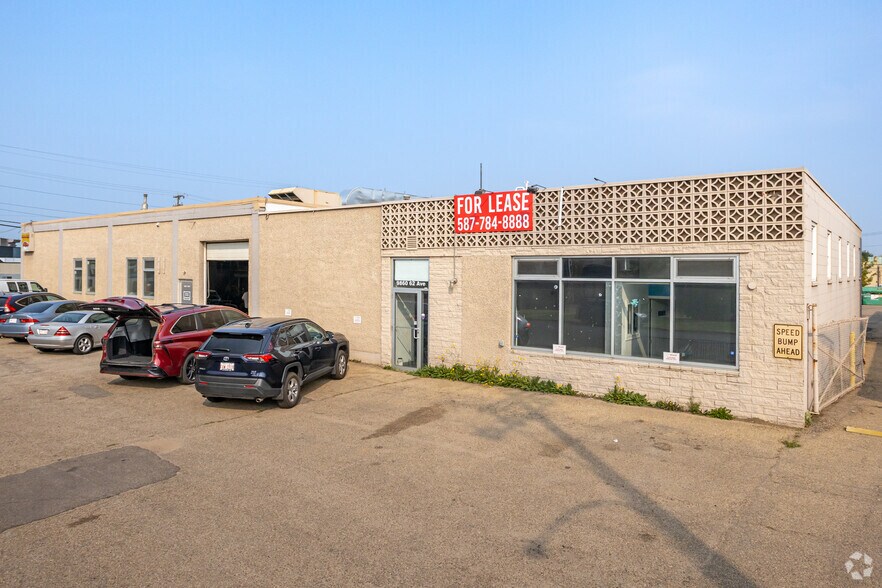 9860 62nd Ave NW, Edmonton, AB à louer - Photo principale – Image 1 sur 2