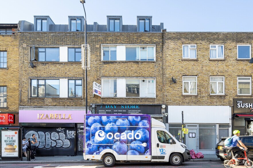 67 Camden High St, Londres à louer - Photo principale – Image 1 sur 3