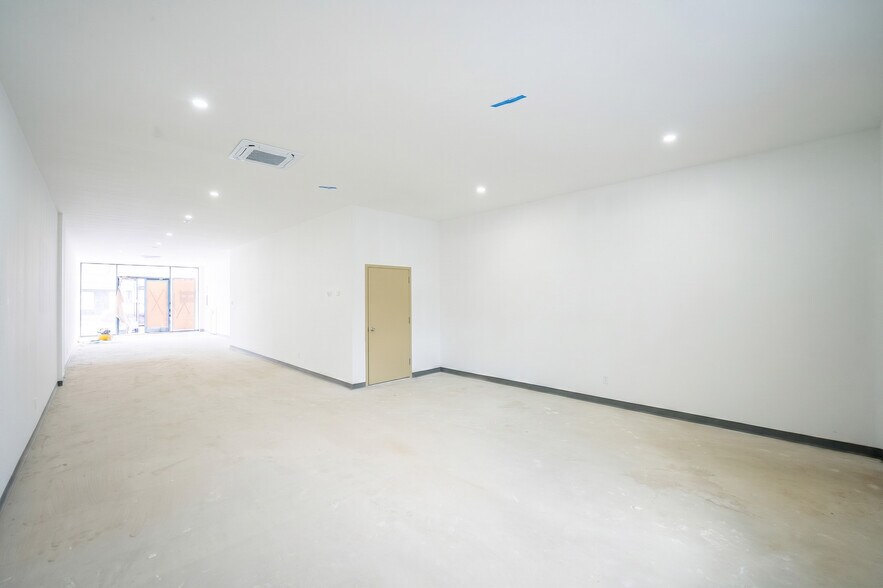 15026 12th Ave, Whitestone, NY à vendre - Photo de l’immeuble – Image 3 sur 18